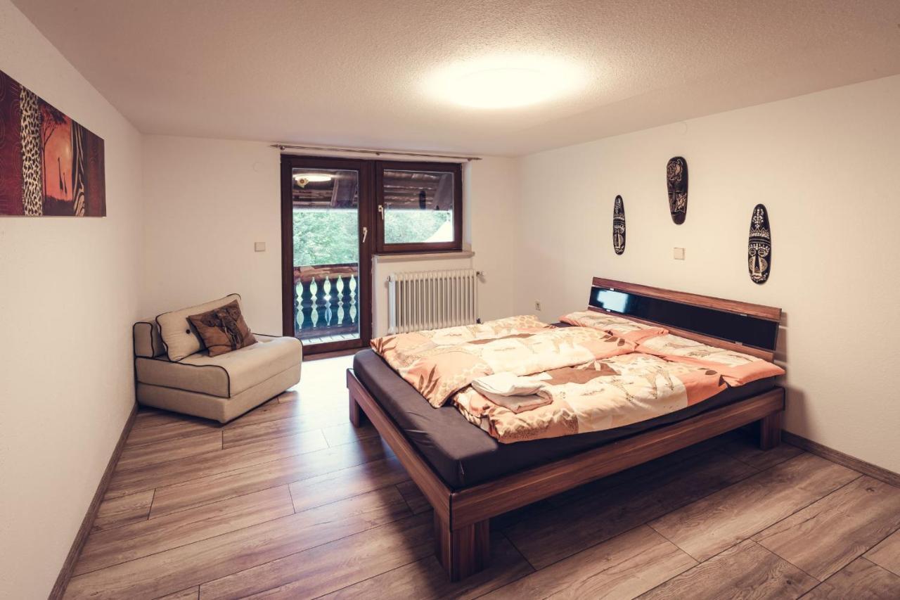 Apartamento Zum Wilden Michel Linach Exterior foto
